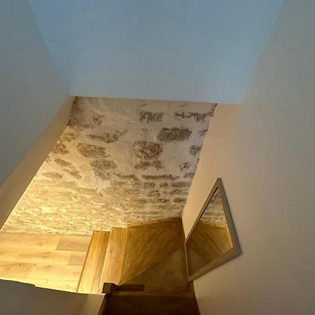 Modern And Warm Fully Renovated Split Level Apart Steps Away From The Grands Boulevard Apartment Paris Bagian luar foto